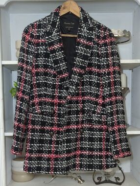 Massimo Dutti Women's Black and Red Plaid Coat